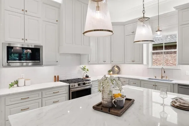 $599,500 | 2230 Nikal Drive, Lake Charles, LA 70605