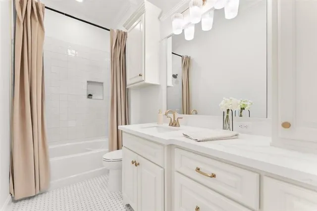 $599,500 | 2230 Nikal Drive, Lake Charles, LA 70605