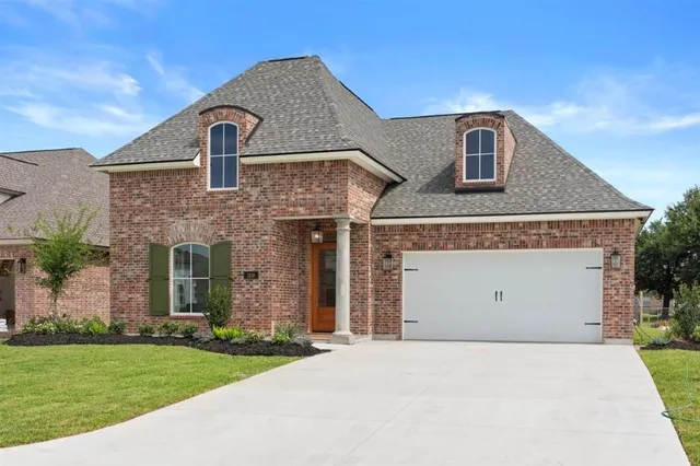 $599,500 | 2230 Nikal Drive, Lake Charles, LA 70605
