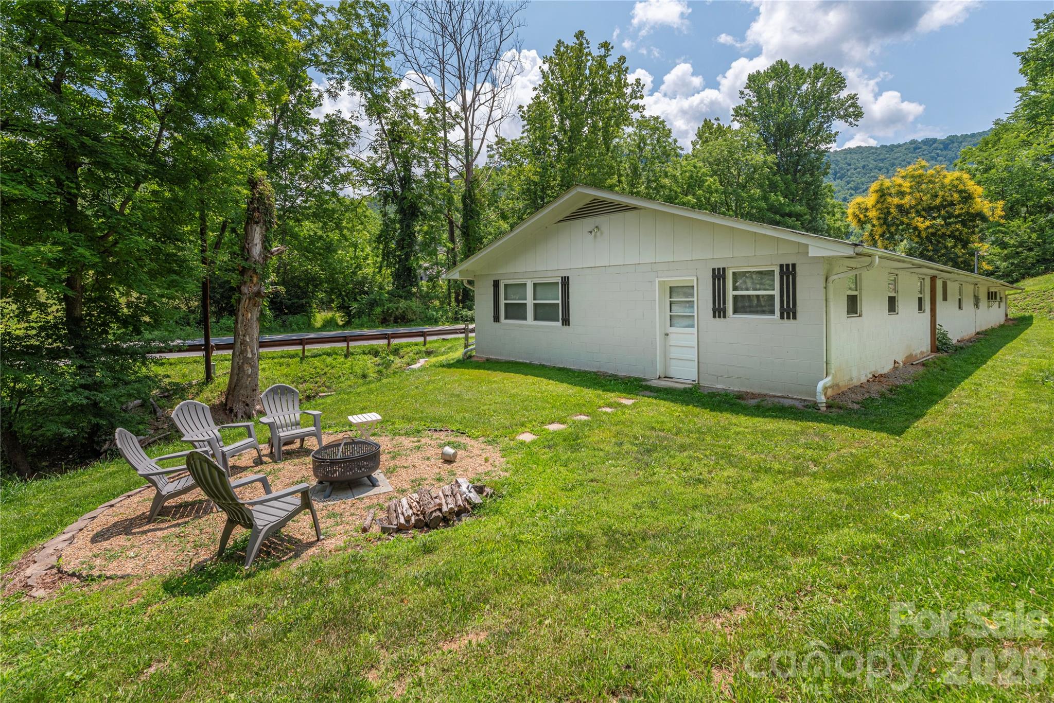 702 Love Joy Road Canton, NC 28716 - Photo 33 of 40