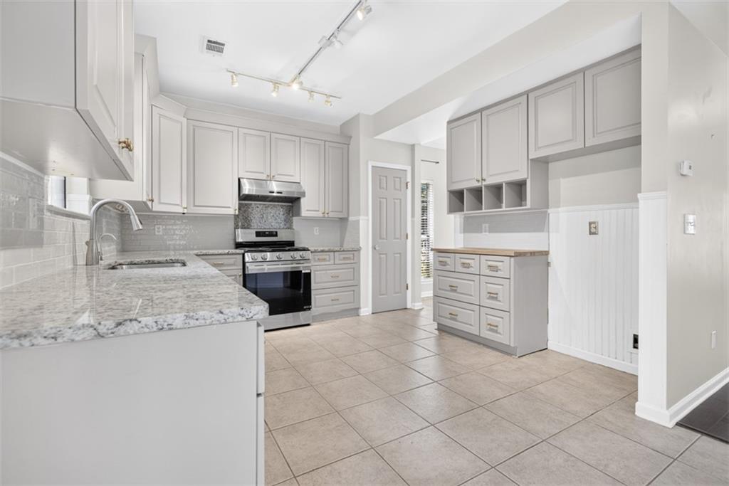 650 Ruxbury Court Suwanee, GA 30024 - Photo 10 of 43