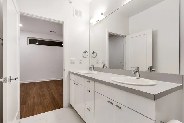 $1,550 | 4361 South Congress Avenue, Unit 325, Austin, TX 78745