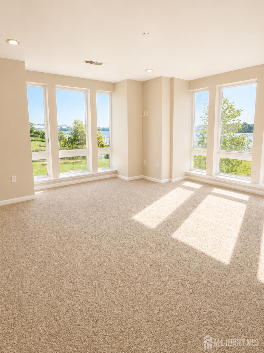 368 Rector Street, Unit 309 Perth Amboy, NJ 08861 - Photo 32 of 43