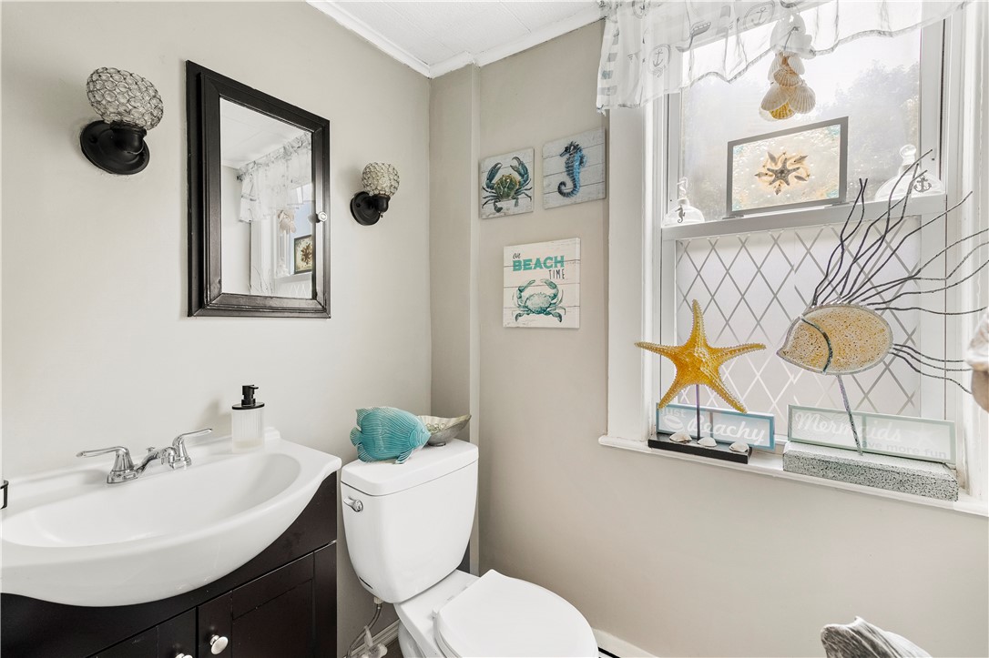 675 Park Avenue Woonsocket, RI 02895 - Photo 13 of 36