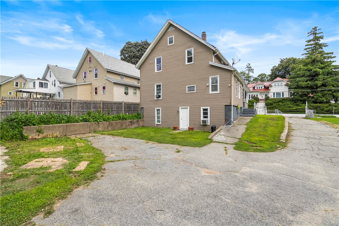 675 Park Avenue Woonsocket, RI 02895 - Photo 32 of 36