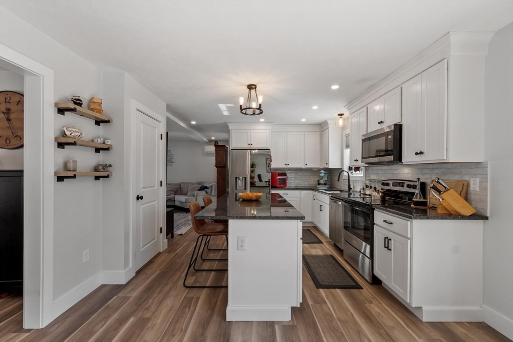 196 Sheldon Road Fitchburg, MA 01420 - Photo 8 of 31 Gallery Image 8