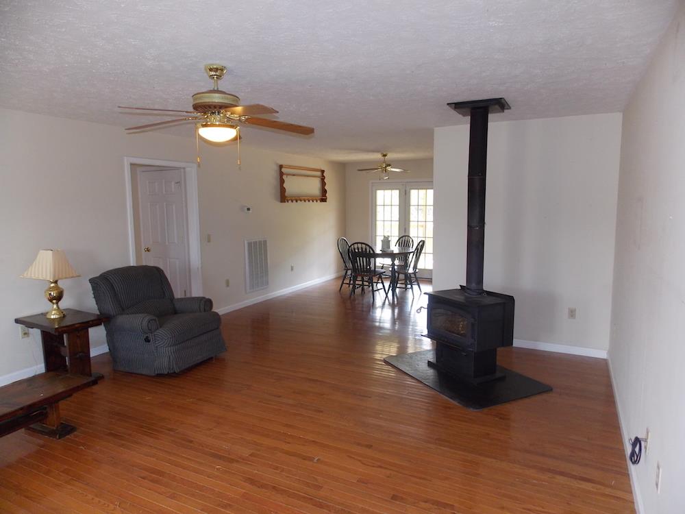 225 Whitaker Bend Road Linden, TN 37096 - Photo 5 of 29 Gallery Image 5