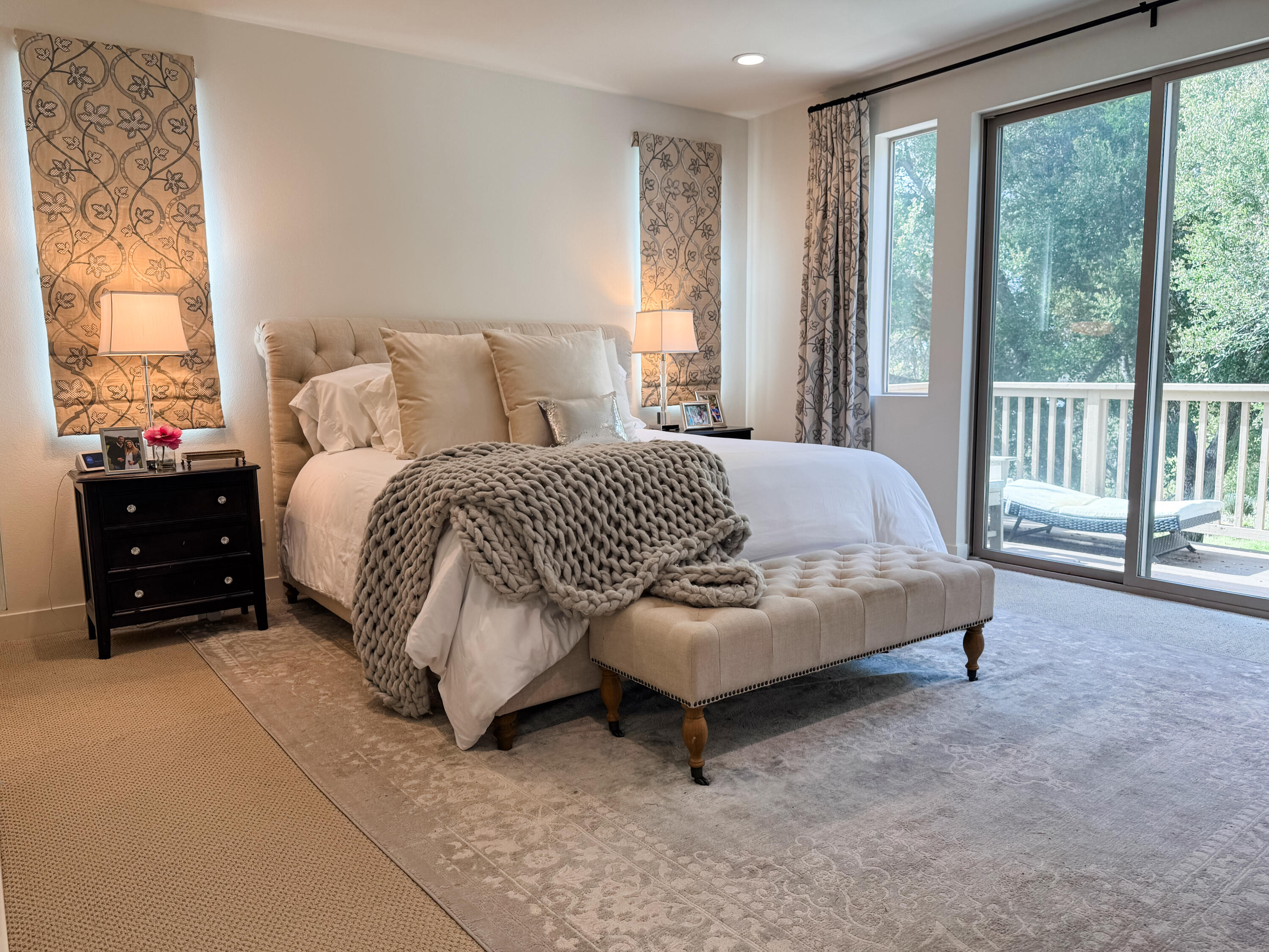 4035 Green Heron Springs Road Carpinteria, CA 93013 - Photo 5 of 13 a spacious bedroom with a bed and a large window