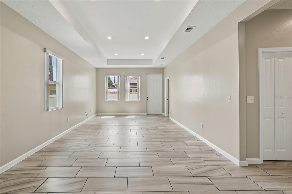 2736 West Spruce Street Tampa, FL 33607 - Photo 9 of 17 Gallery Image 9