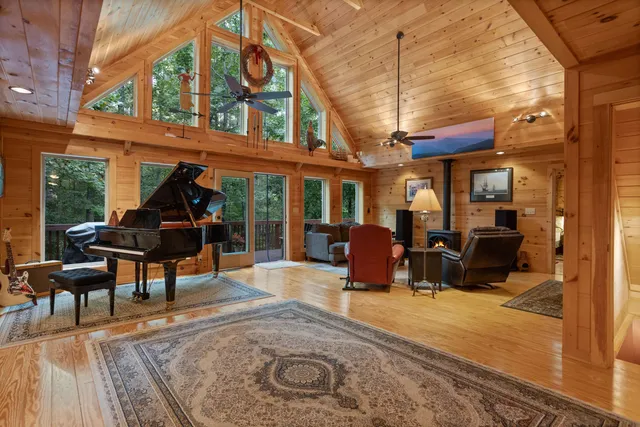 $849,900 | 650 Mc Dowell Road, Columbus, NC 28722