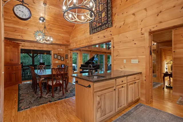 $849,900 | 650 Mc Dowell Road, Columbus, NC 28722