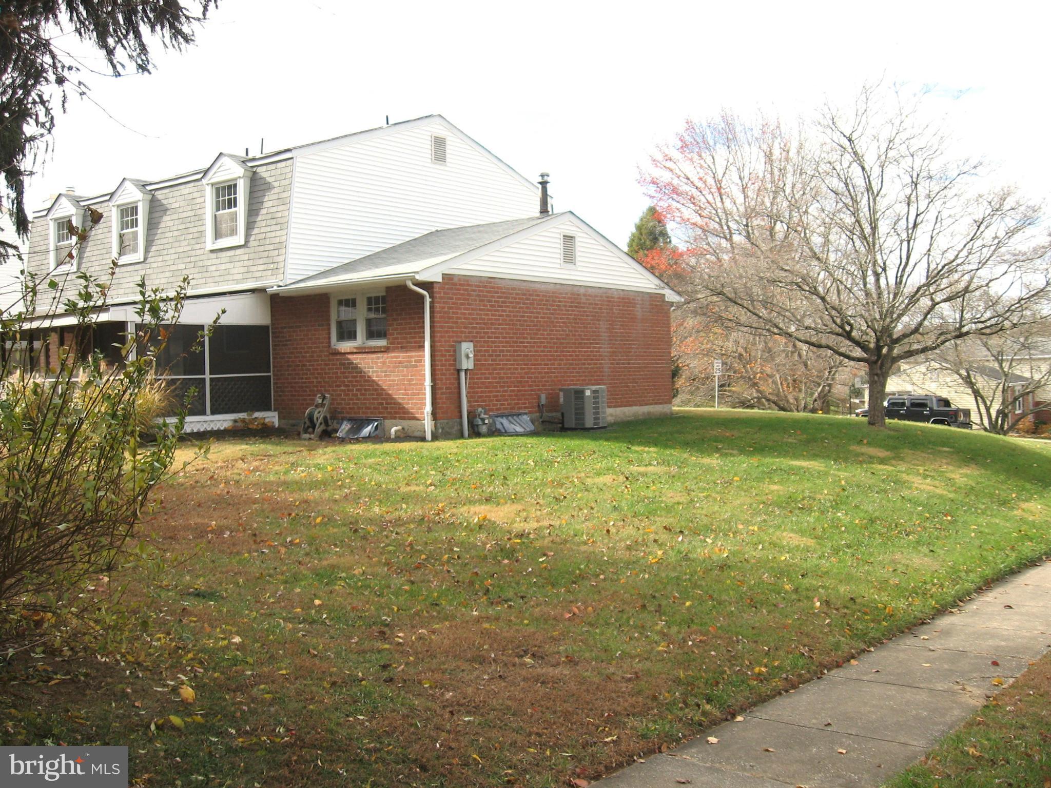9427 Perglen Road Baltimore, MD 21236 - Photo 9 of 30 Exterior (Rear)