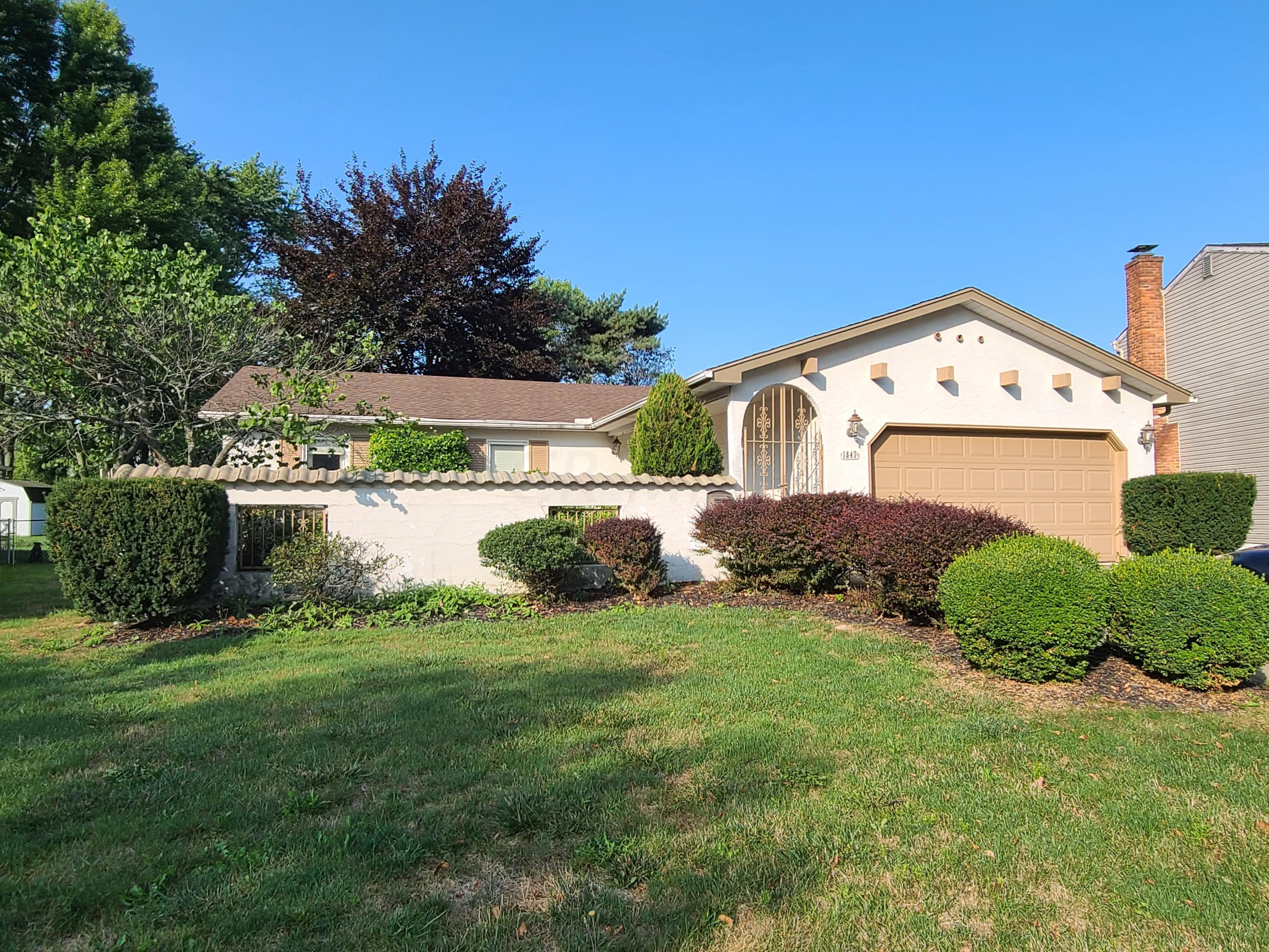 1847 Fairhaven Road Columbus, OH 43229 - Photo 1 of 16 Gallery Image 1