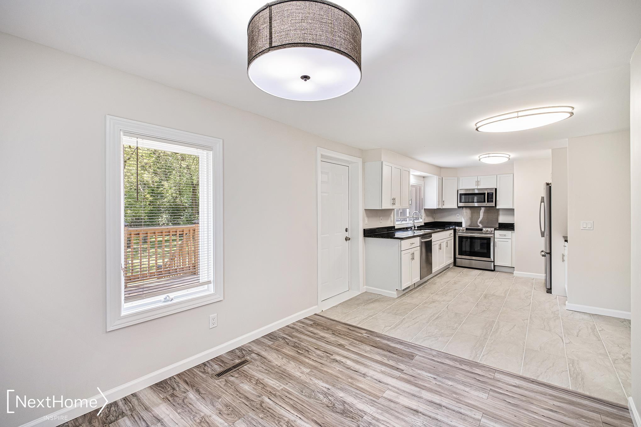 4390 South Vassar Road Burton, MI 48519 - Photo 11 of 33 50148209-cfe48807-de75-4d00-a916-4f7b14f14b01.JPG