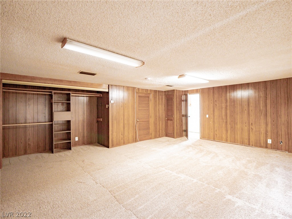 3584 Bronco Road Las Vegas, NV 89103 - Photo 9 of 36 Gallery Image 9