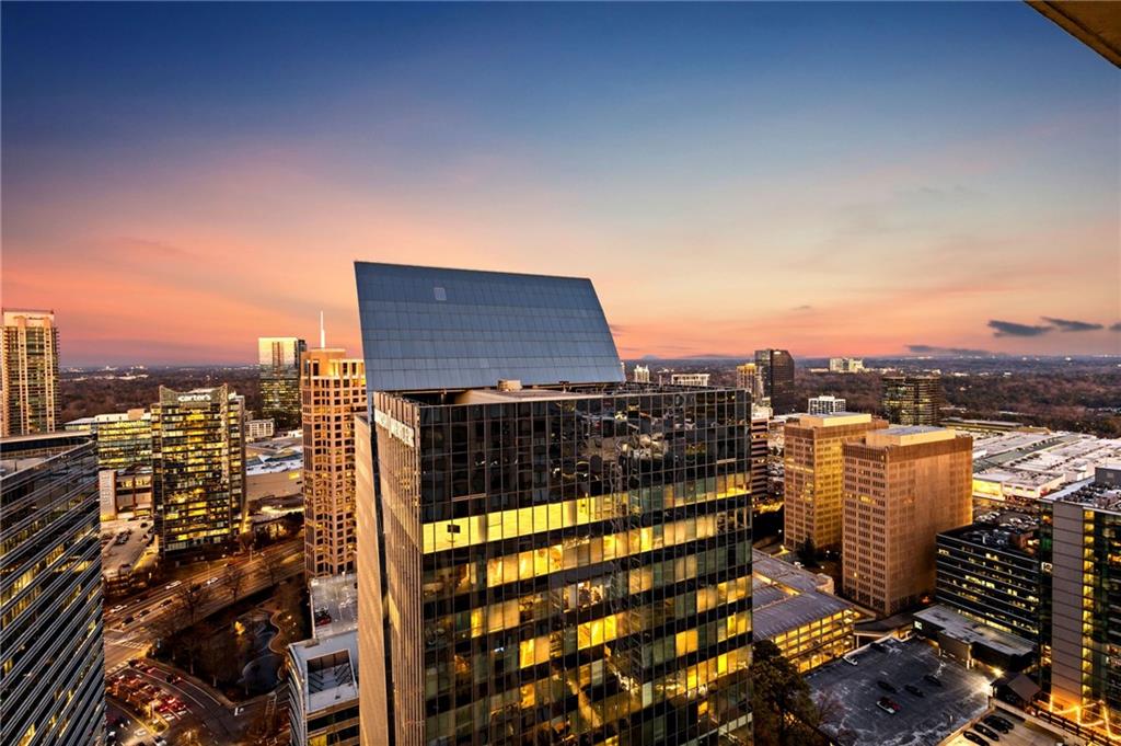 3445 Stratford Road Northeast, Unit 3703 Atlanta, GA 30326 - Photo 5 of 59 a picture of city view