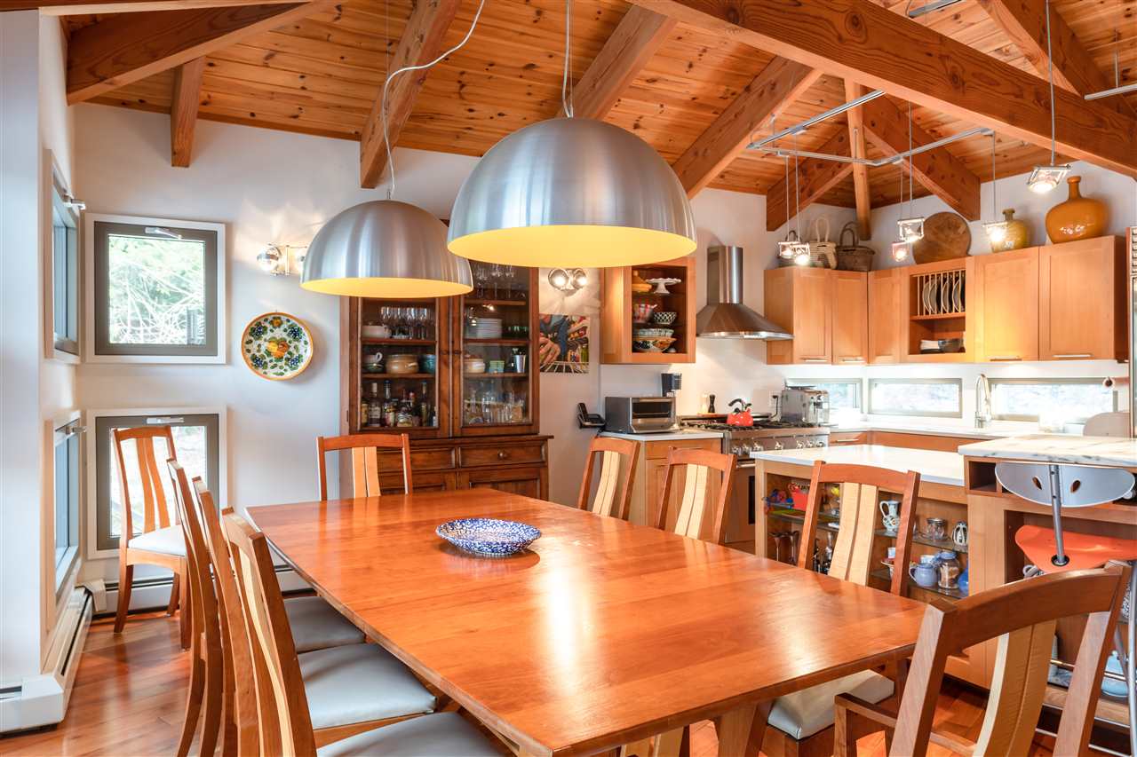 428 Sugar House Road Stowe, VT 05672 - Photo 4 of 30 Gallery Image 4