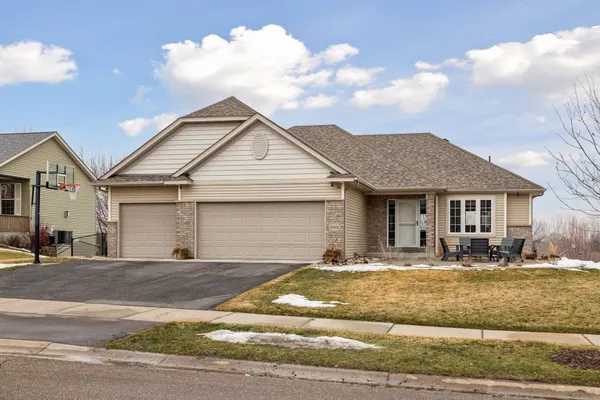 $464,900 | 909 Firethorne Trail, Jordan, MN 55352