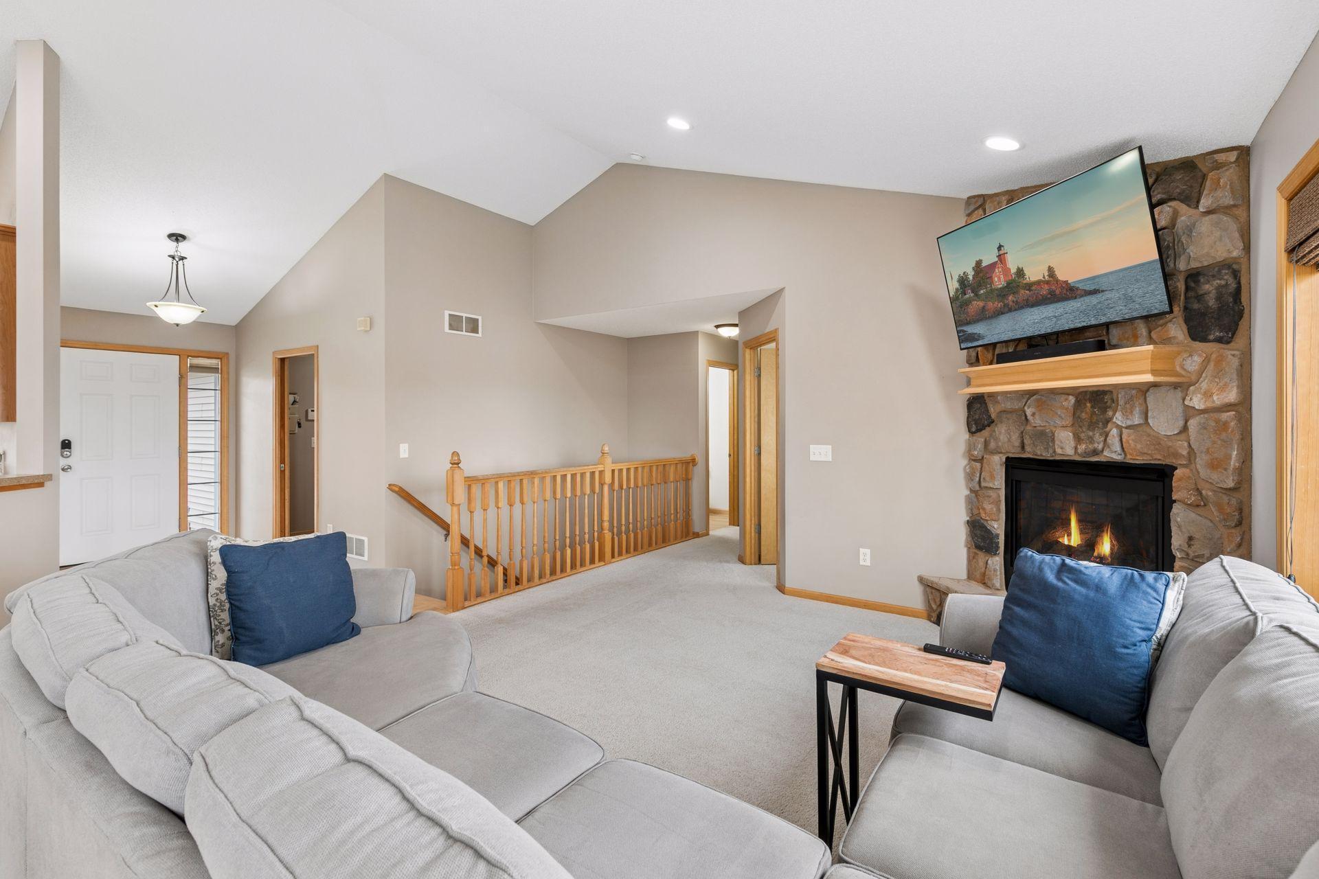 909 Firethorne Trail Jordan, MN 55352 - Photo 18 of 51