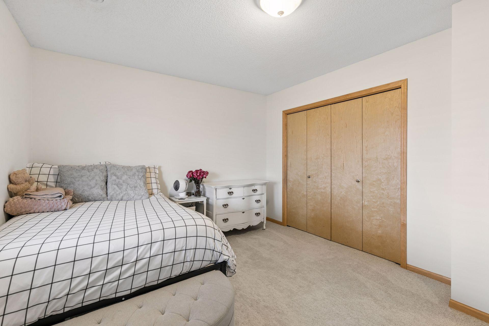 909 Firethorne Trail Jordan, MN 55352 - Photo 39 of 51