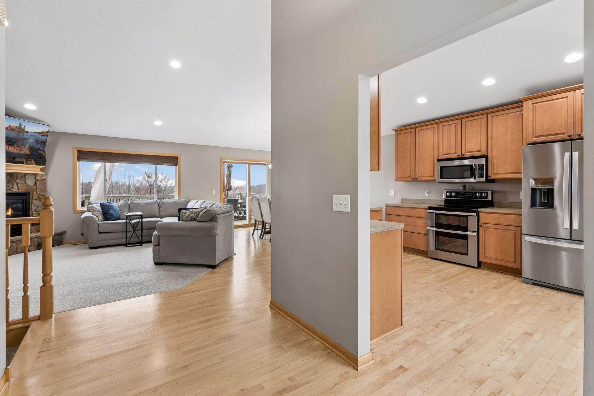 909 Firethorne Trail Jordan, MN 55352 - Photo 7 of 51