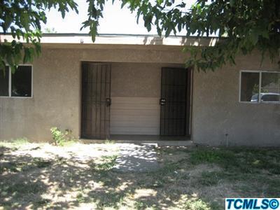 222 Manning Avenue Reedley, CA 93654 - Photo 1 of 1 Primary Photo