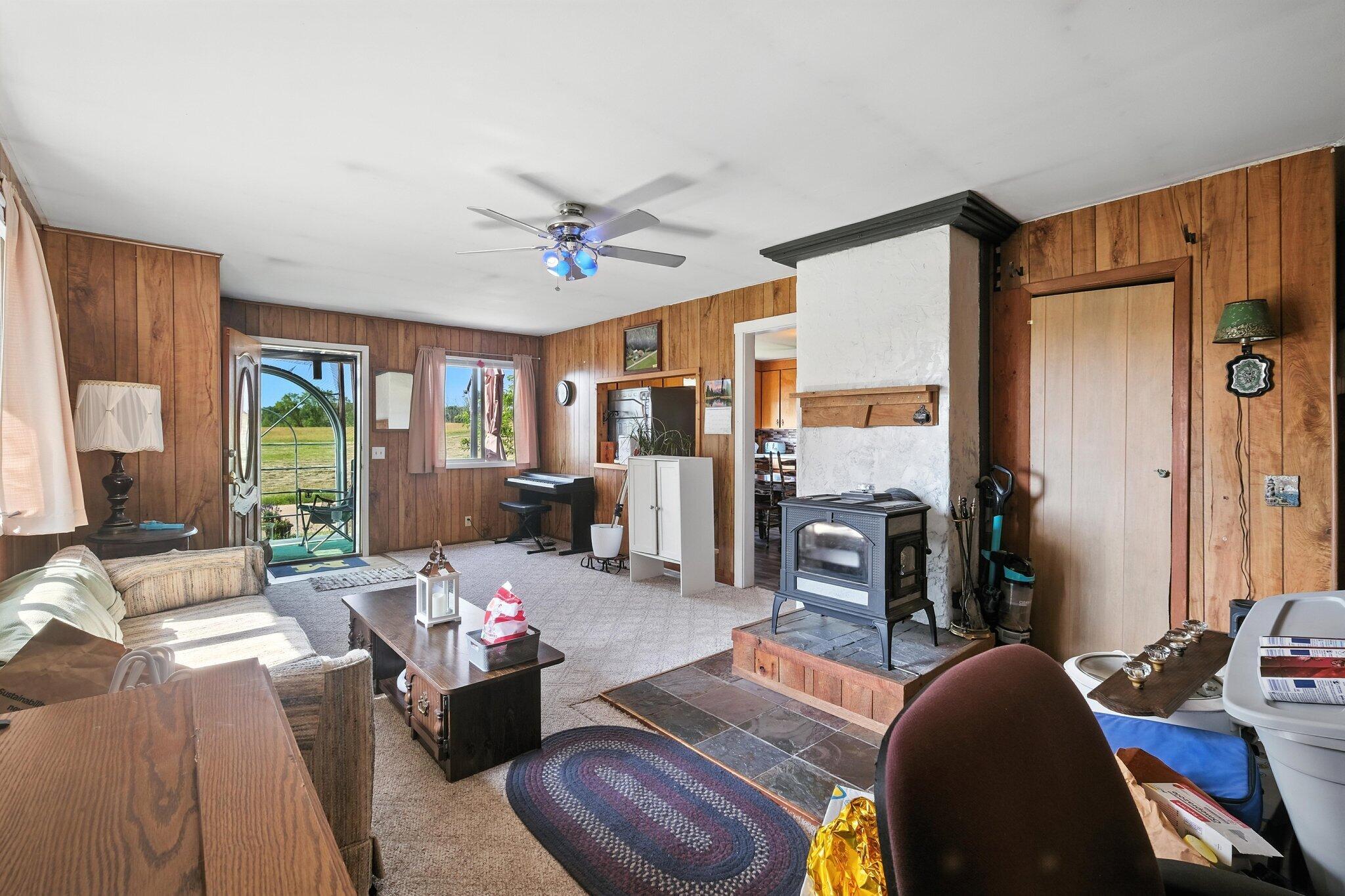 8698 Big Stone Lake Road Evart, MI 49631 - Photo 15 of 27 Livingroom