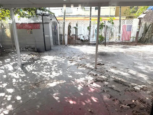 a view of a electric pole