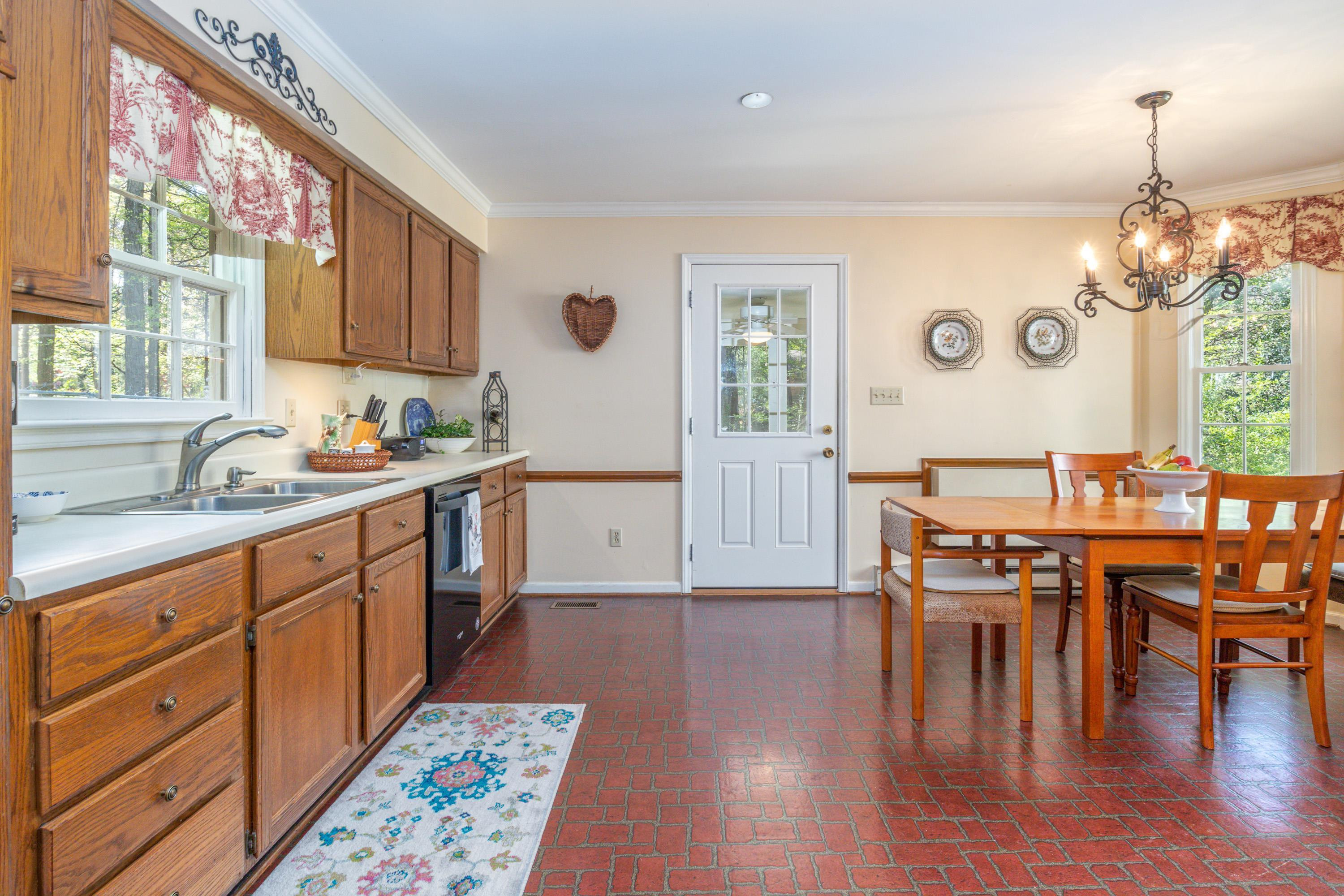 6201 Arnold Road Raleigh, NC 27607 - Photo 13 of 46 Photo 13