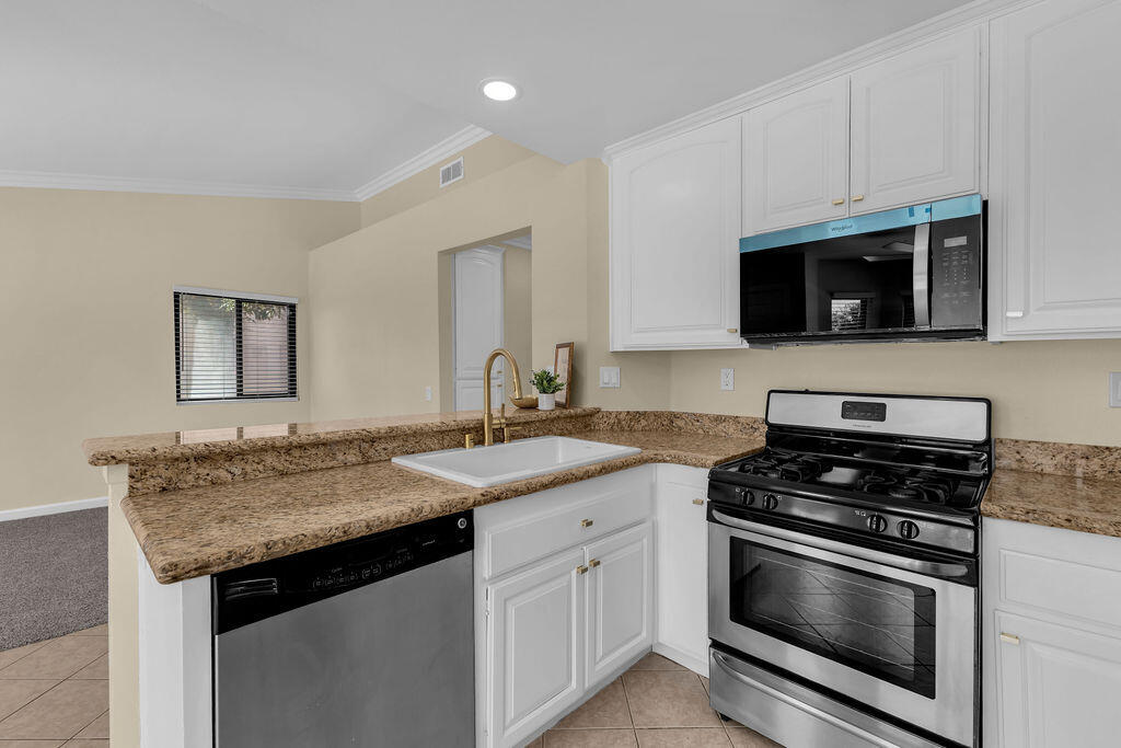 40780 Breezy Pass Road, Unit A Palm Desert, CA 92211 - Photo 17 of 46 IMG_5887