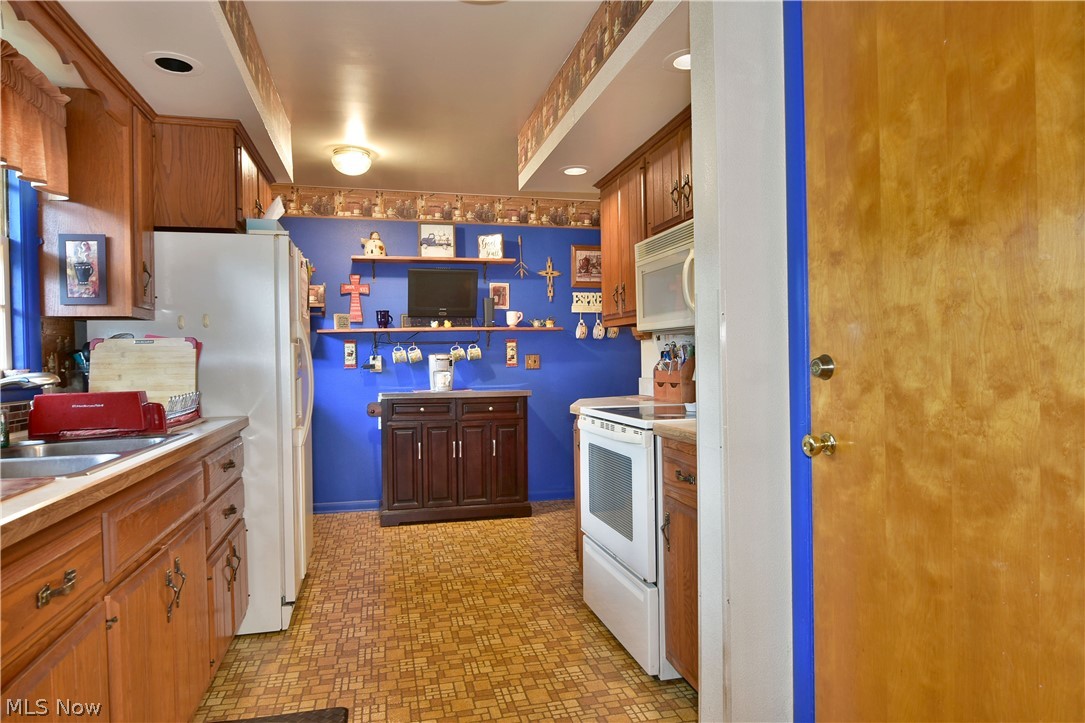 3174 Reeves Road Northeast Warren, OH 44483 - Photo 11 of 35 Gallery Image 11