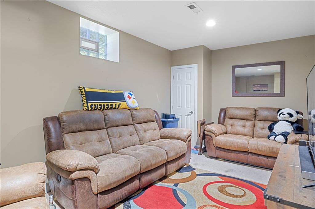 2108 McGinley Road Monroeville, PA 15146 - Photo 20 of 22 Gallery Image 20