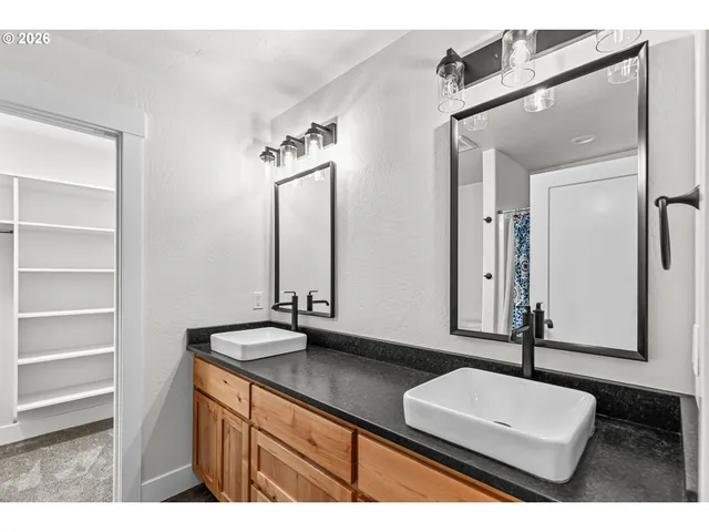 $419,900 | 1546 Poplar Drive, Grants Pass, OR 97527