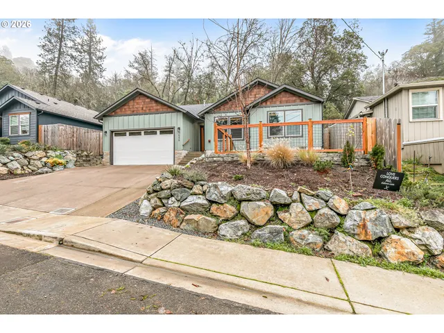 $419,900 | 1546 Poplar Drive, Grants Pass, OR 97527