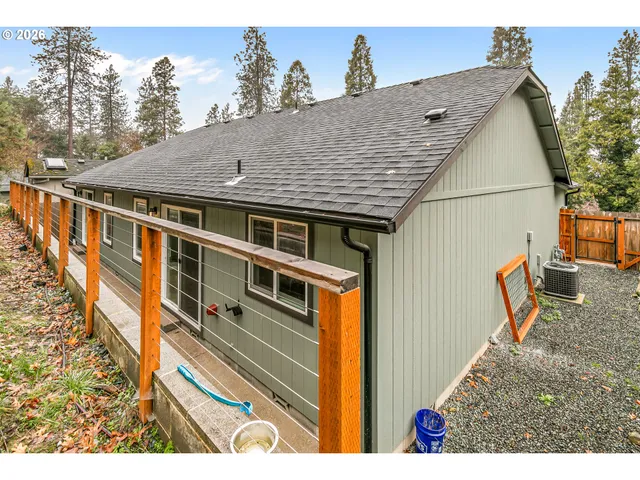 $419,900 | 1546 Poplar Drive, Grants Pass, OR 97527