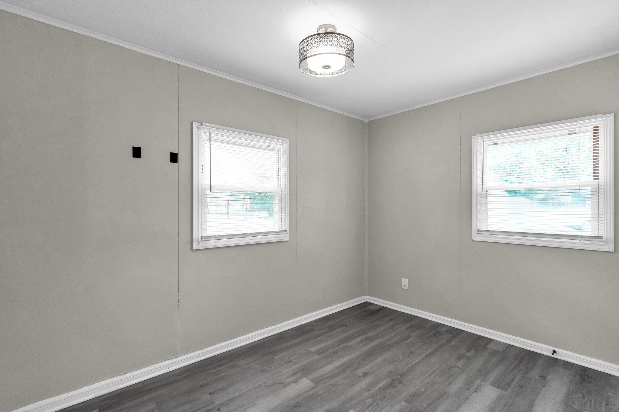 442 South Hampton Road Columbus, OH 43213 - Photo 21 of 29