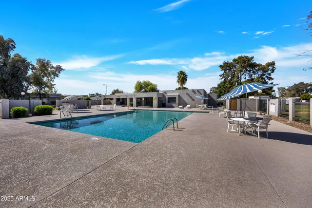 $329,900 | 5009 West New World Drive, Glendale, AZ 85302