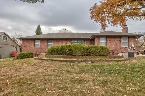 $475,000 | 704 Tam-O-Shanter Drive, Kansas City, MO 64145