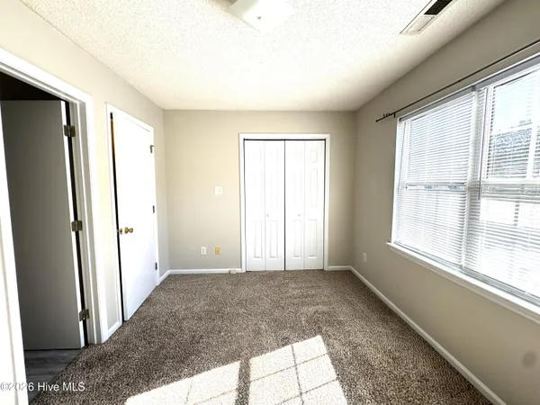 $1,250 | 953 West Pueblo Drive, Jacksonville, NC 28546