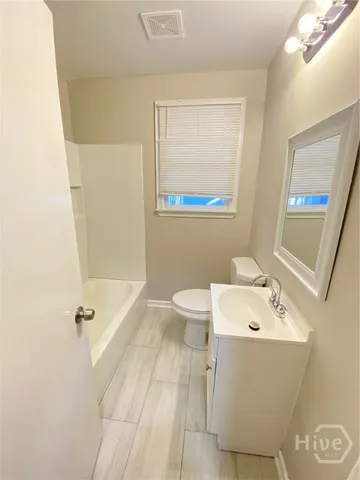 $1,600 | 2137 Bolling Street, Savannah, GA 31404