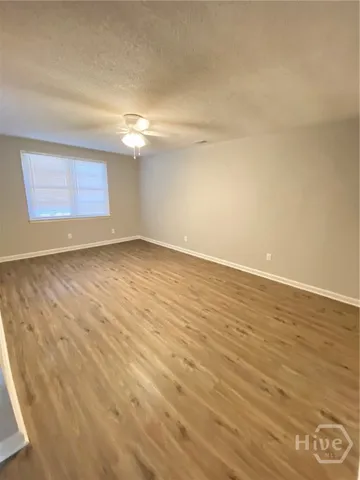 $1,600 | 2137 Bolling Street, Savannah, GA 31404