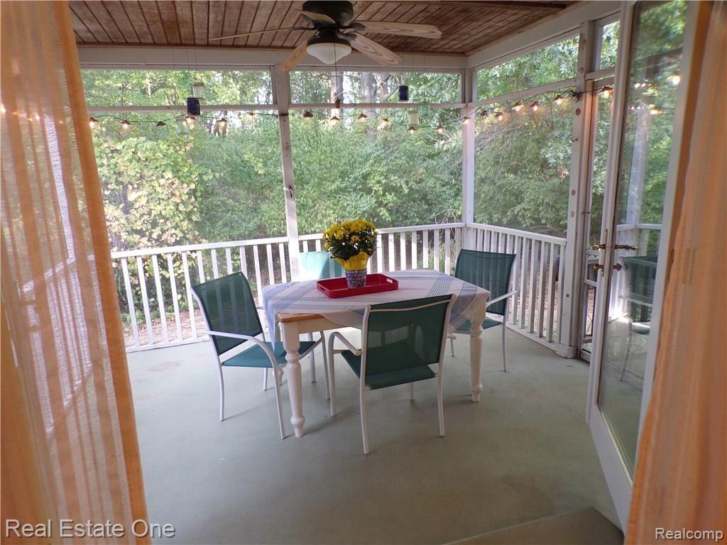 1233 School Road Rochester Hills, MI 48307 - Photo 13 of 28