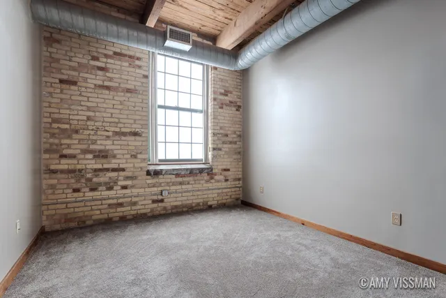 $255,000 | 940 Monroe Avenue Northwest, Unit 443, Grand Rapids, MI 49503