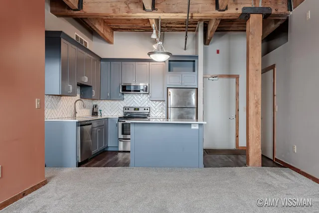 $255,000 | 940 Monroe Avenue Northwest, Unit 443, Grand Rapids, MI 49503