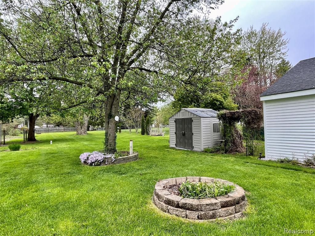 10444 Quirk Road Belleville, MI 48111 - Photo 32 of 35