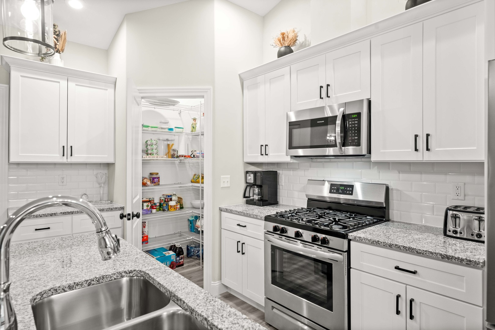 2621 Shale Road Normal, IL 61761 - Photo 27 of 59