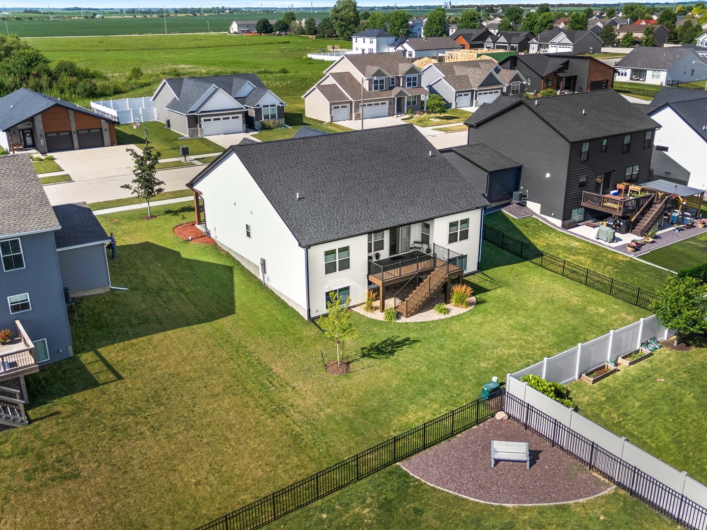 2621 Shale Road Normal, IL 61761 - Photo 9 of 59