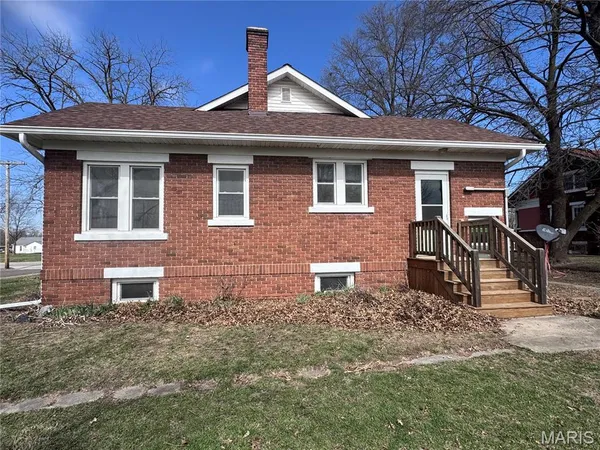 $162,000 | 514 Highway 54, Vandalia, MO 63382