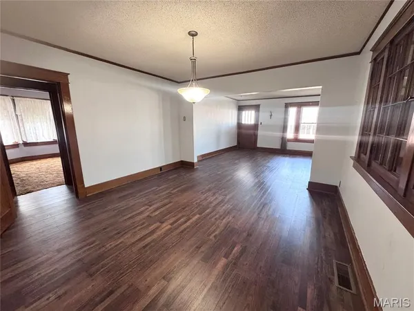 $162,000 | 514 Highway 54, Vandalia, MO 63382