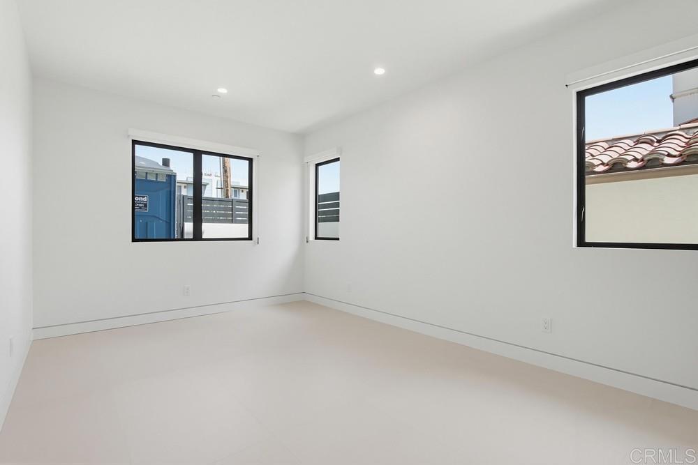 206 4th Street Encinitas, CA 92024 - Photo 47 of 64 an empty room with a window